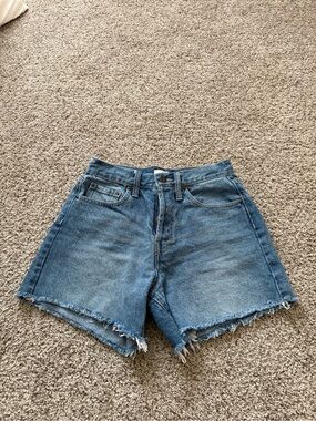 High-Rise Frayed Hem Denim Shorts - Blue